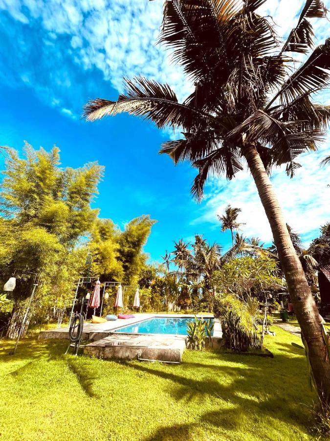 Apit Lawang Villas & Resto Batununggul Exterior foto
