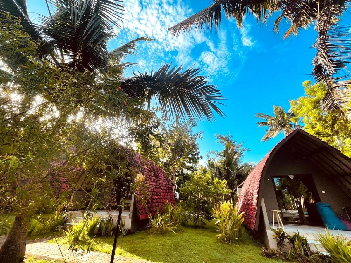 Apit Lawang Villas & Resto Batununggul Exterior foto