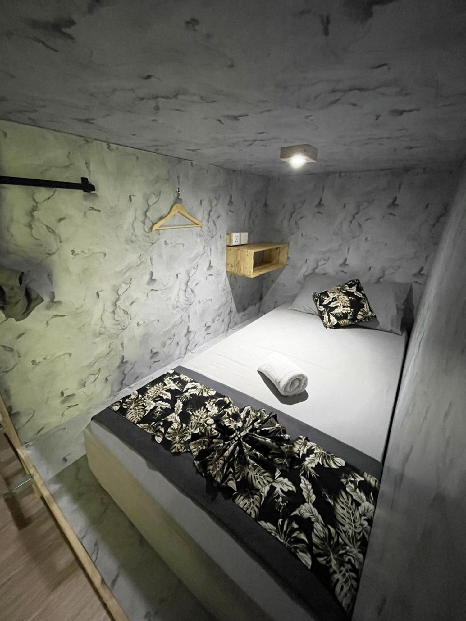 Apit Lawang Villas & Resto Batununggul Exterior foto