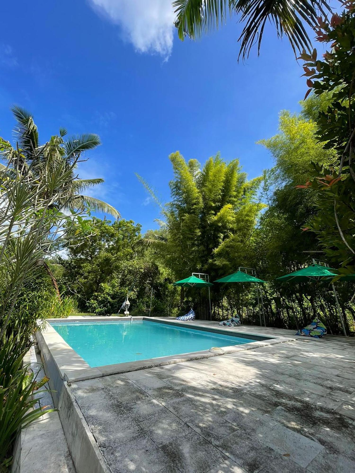 Apit Lawang Villas & Resto Batununggul Exterior foto