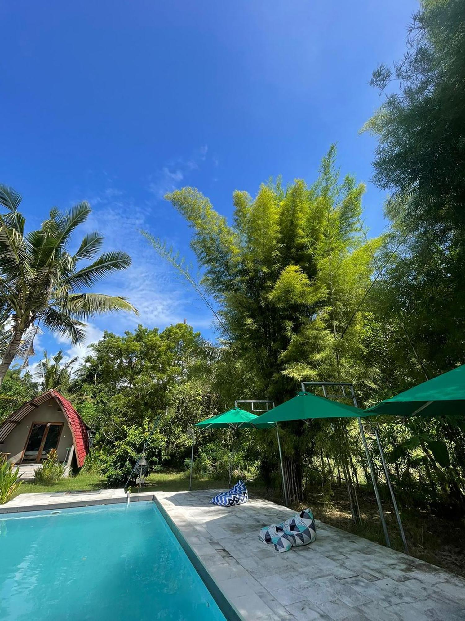 Apit Lawang Villas & Resto Batununggul Exterior foto