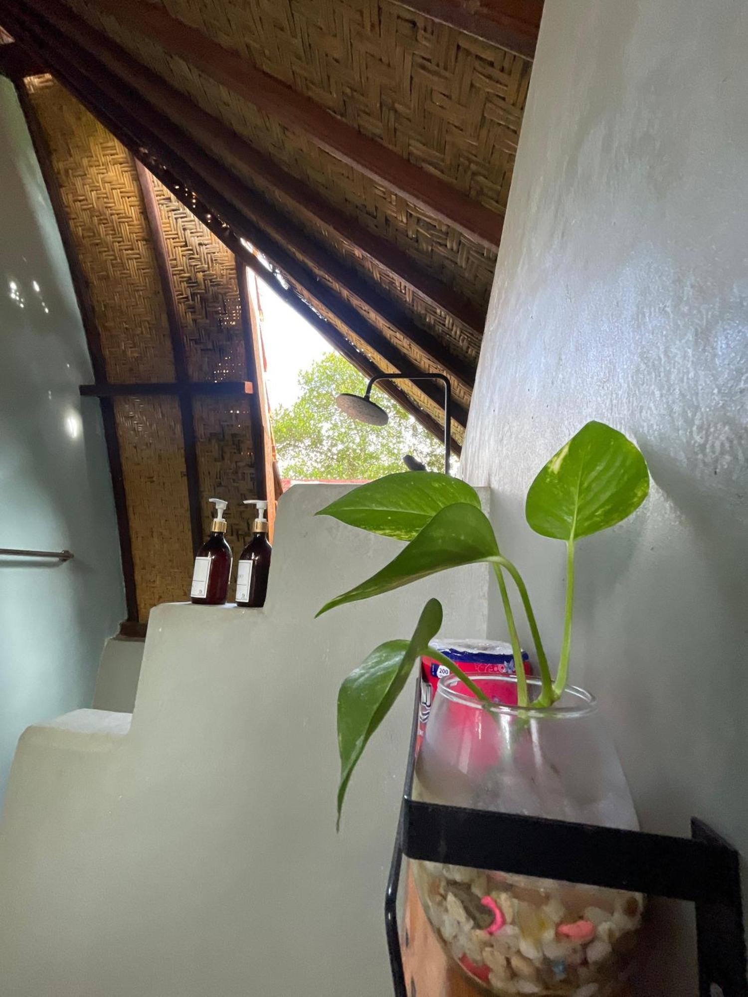 Apit Lawang Villas & Resto Batununggul Exterior foto